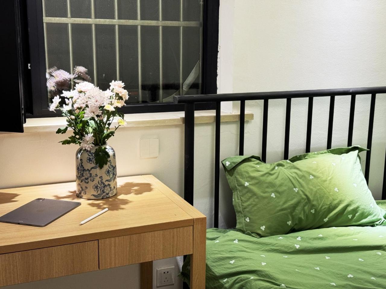 Apartment Near Nanjing Road/ Jing'An Temple/ Renmin Plaza Шанхай Экстерьер фото
