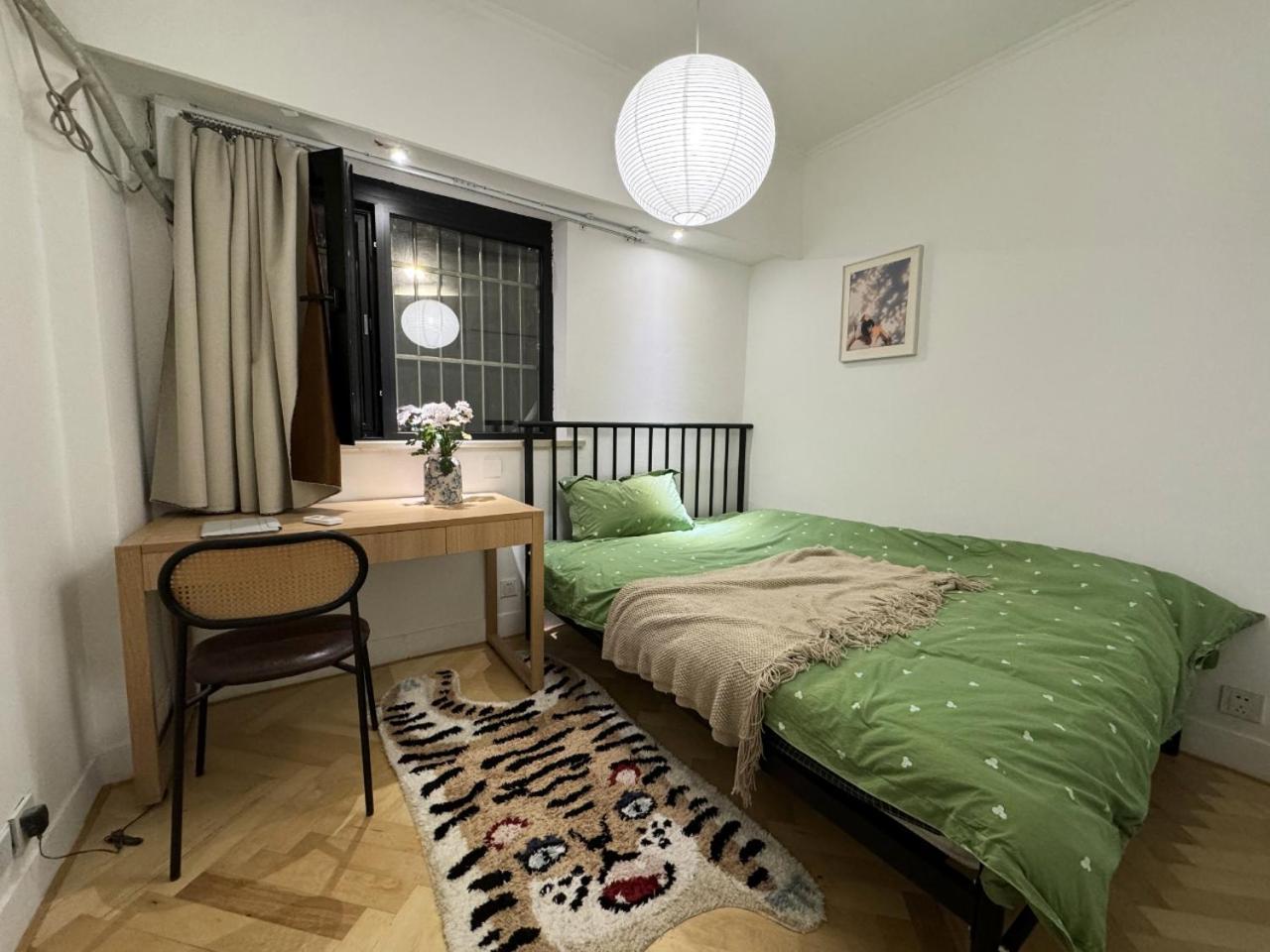 Apartment Near Nanjing Road/ Jing'An Temple/ Renmin Plaza Шанхай Экстерьер фото